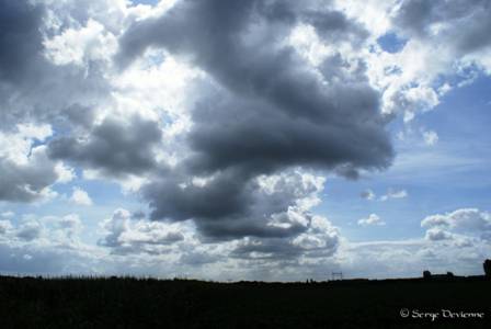zpmo_DSC07260.JPG - ciel d'orage après la moisson...